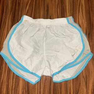 Nike Women's Cream and Blue Athletic Shorts